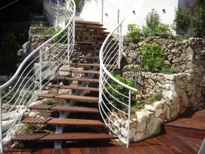 Escalier extérieur en bois exotique sur mesure – EDVA Rénovation